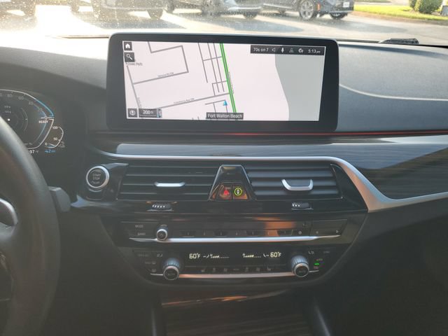 Used 2023 BMW 530e RWD image 25