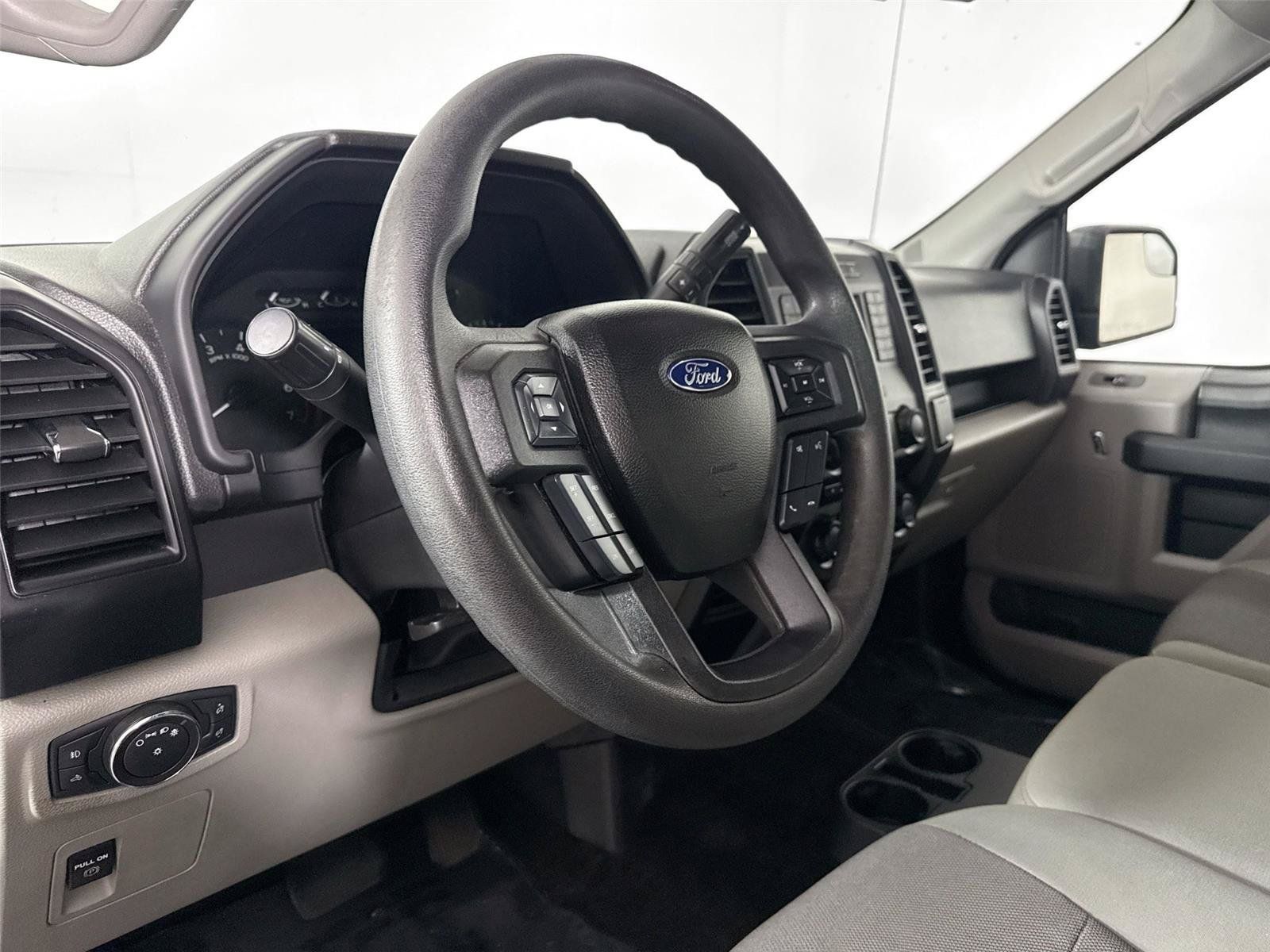 Used 2018 Ford F150 XL w/ Equipment Group 101A Mid RWD image 4
