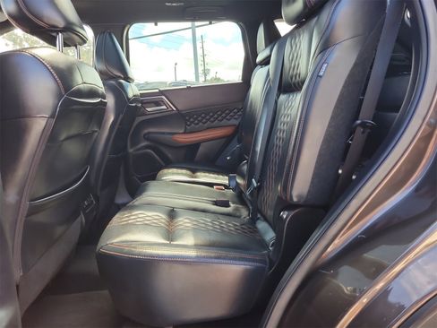 Used 2022 Mitsubishi Outlander SEL image 12