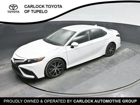Used 2024 Toyota Camry SE FWD image 33