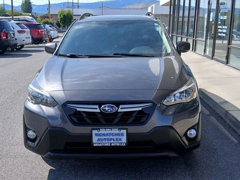 Used 2021 Subaru Crosstrek 2.0i Premium w/ Moonroof Package image 3