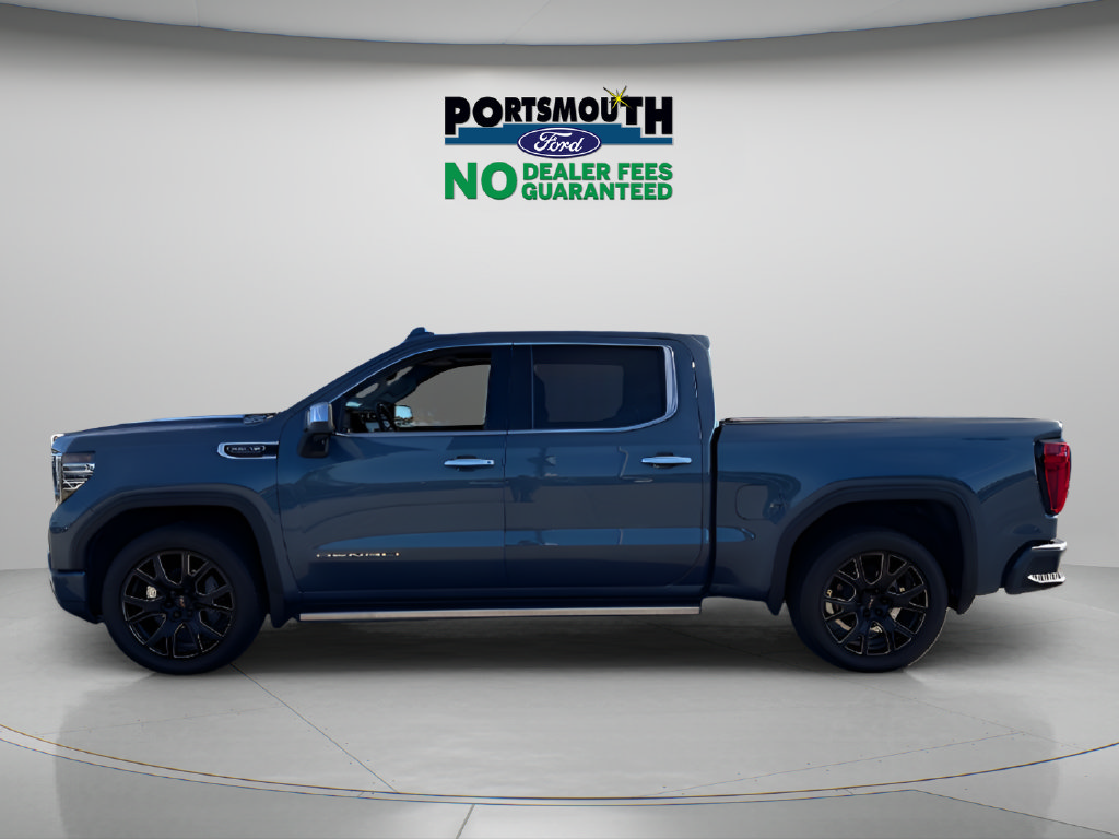 Used 2025 GMC Sierra 1500 Denali w/ Denali Reserve Package AWD/4WD image 2