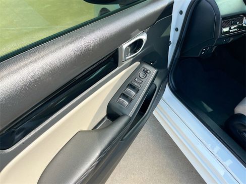 Used 2024 Honda Civic Touring image 17