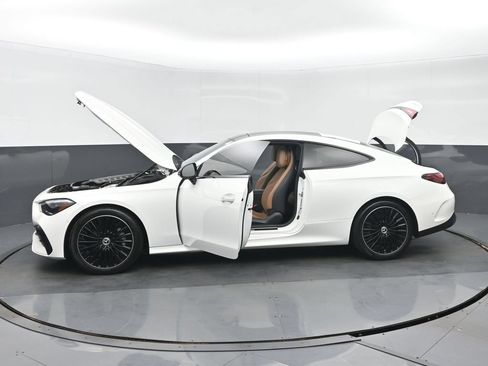 Used 2024 Mercedes-Benz CLE 450 4MATIC Coupe image 38