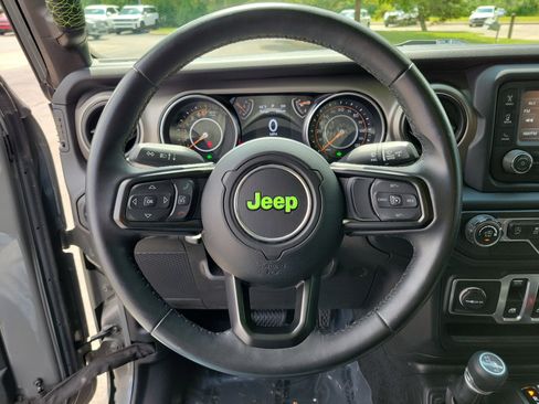 Used 2019 Jeep Wrangler Sport image 18