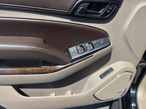 Used 2015 Chevrolet Tahoe LT image 12