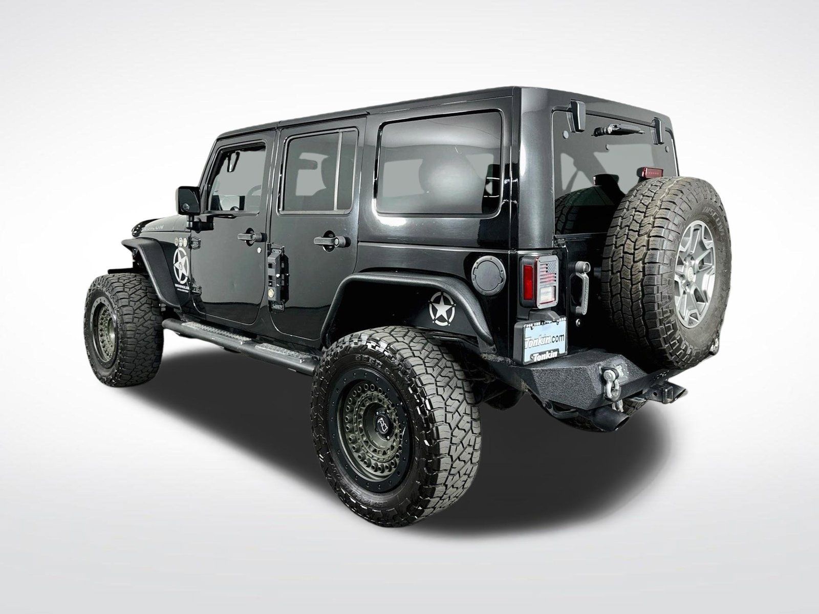 Used 2015 Jeep Wrangler Unlimited Rubicon w/ Dual Top Group AWD/4WD image 6
