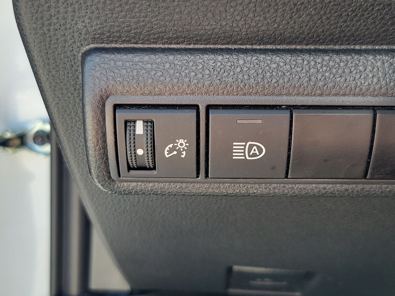 Used 2024 Toyota Corolla SE FWD image 30