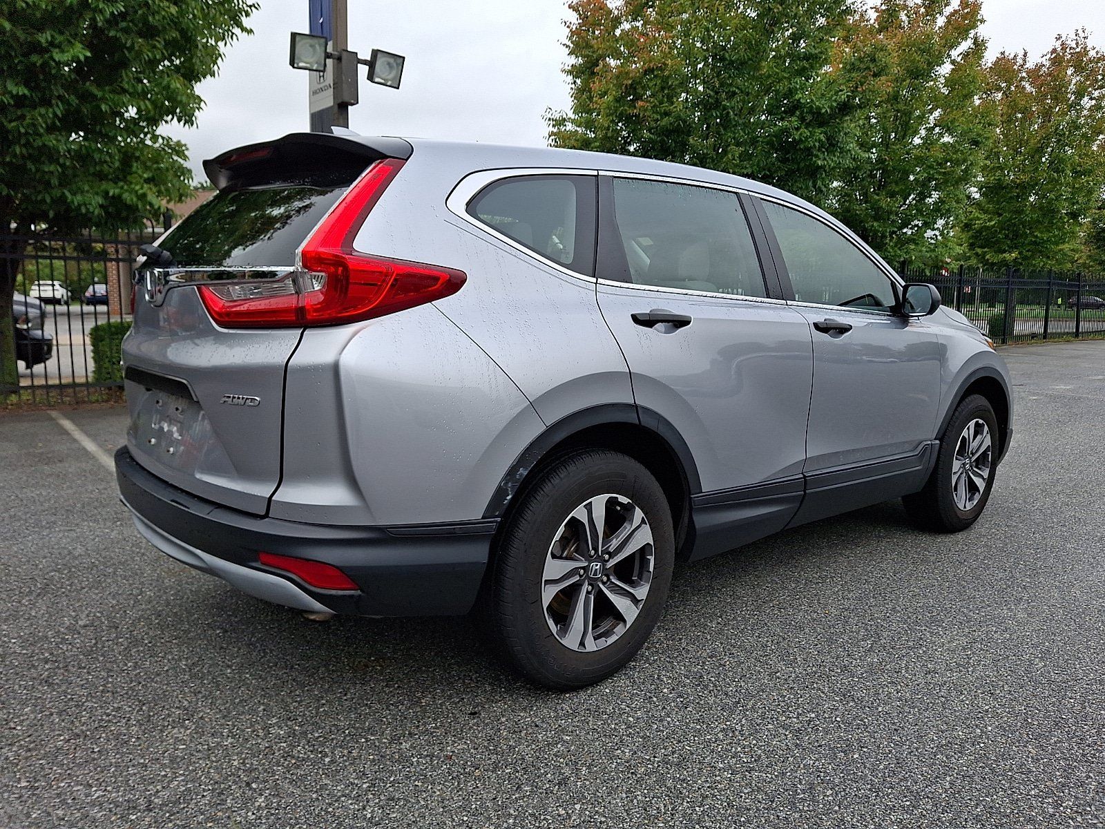 Used 2017 Honda CR-V LX image 6