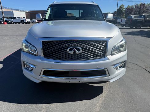 Used 2016 INFINITI QX80 4WD w/ Driver's Assistance Package image 8