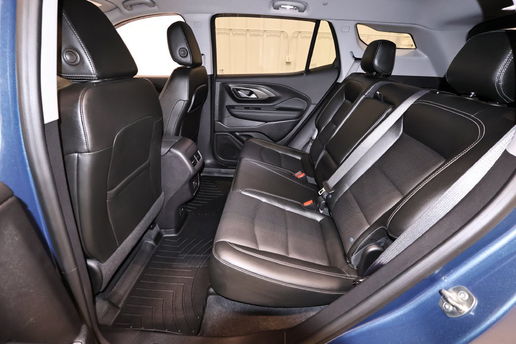 Used 2024 GMC Terrain SLT w/ Elevation Edition AWD/4WD image 18