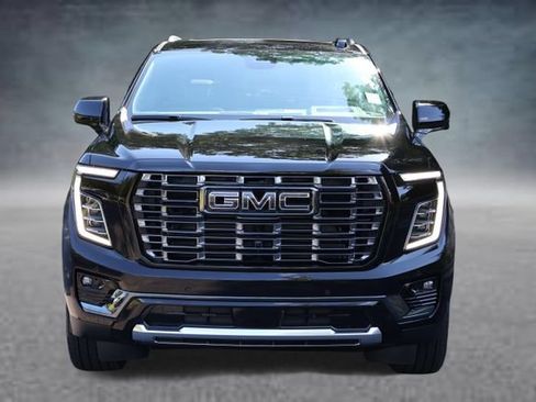 New 2026 GMC Yukon Denali Ultimate w/ LPO, Floor Liner Package AWD/4WD image 32