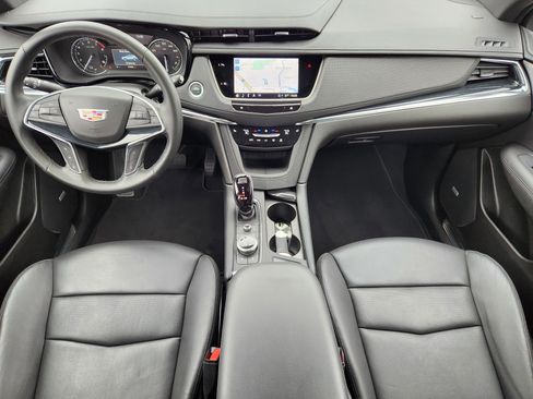 Certified 2025 Cadillac XT5 Premium Luxury image 28