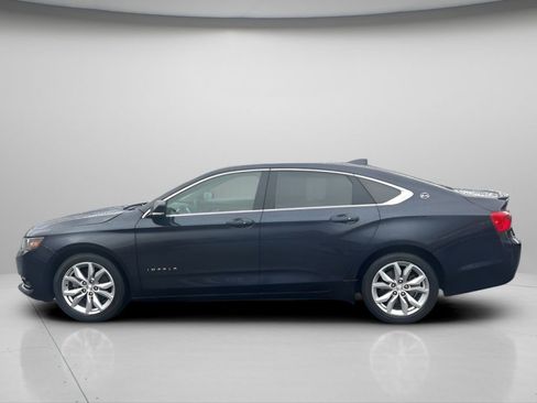 Used 2018 Chevrolet Impala LT w/ Sunroof and Spoiler Package image 8