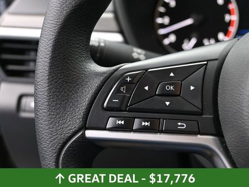 Used 2024 Nissan Altima 2.5 SV image 33