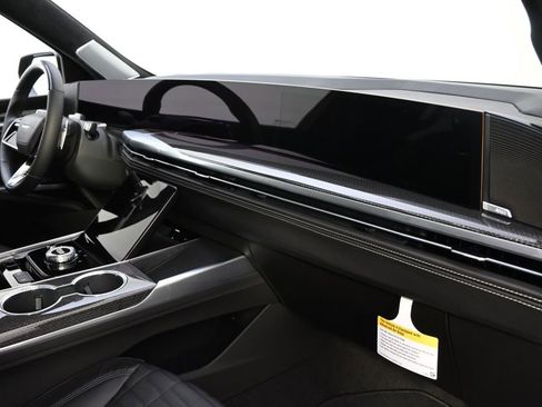 New 2026 Cadillac Escalade V AWD/4WD image 15