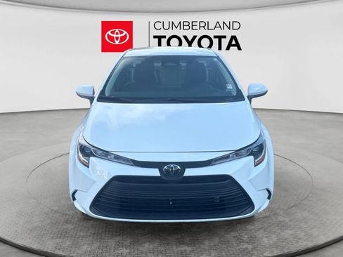 Used 2023 Toyota Corolla LE w/ Carpet Mat Package (TMS) FWD image 8