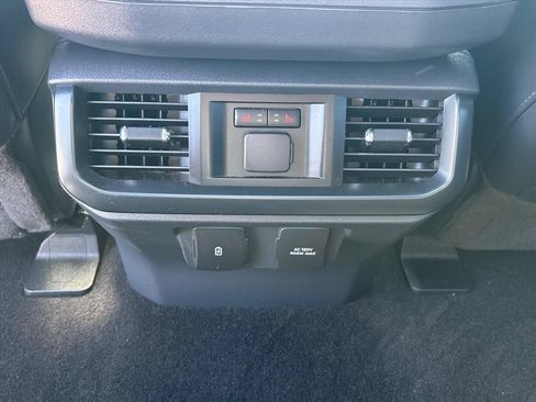 Used 2023 Ford F150 Raptor w/ Raptor Carbon Fibre Package AWD/4WD image 21