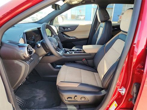 New 2026 Chevrolet Equinox ACTIV image 11