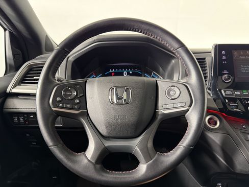 Used 2023 Honda Odyssey Sport image 16
