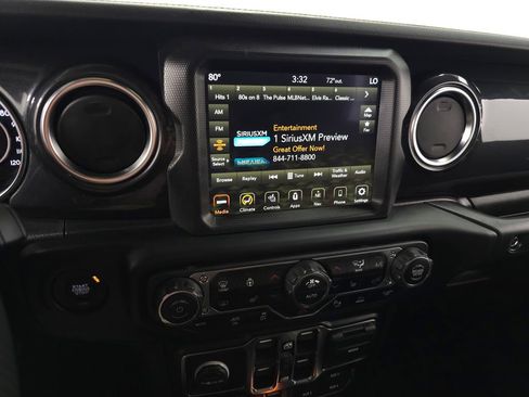 Used 2021 Jeep Wrangler Unlimited Rubicon w/ Xtreme Recon 35" Tire Package AWD/4WD image 23