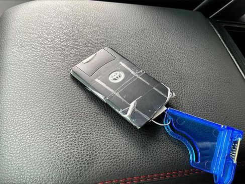 Certified 2025 Toyota Tacoma TRD Pro image 32