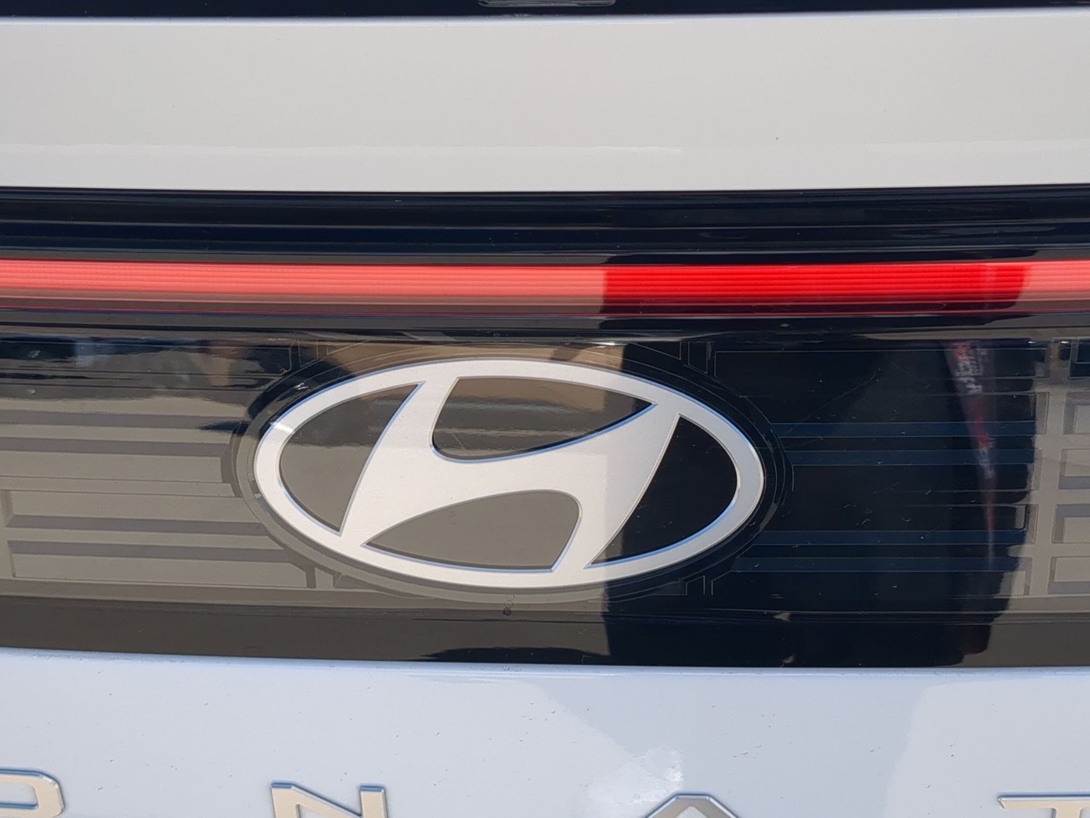 Used 2025 Hyundai Sonata Limited FWD image 14