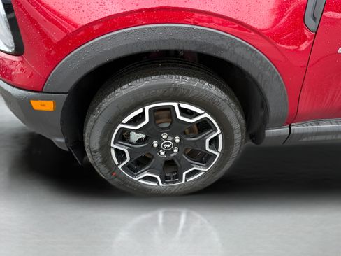 Certified 2025 Ford Bronco Sport Outer Banks w/ Outer Banks Tech Package+ AWD/4WD image 28