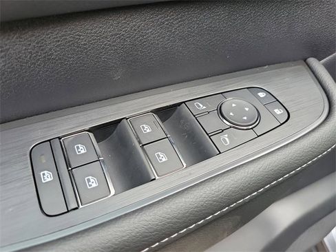 New 2025 Nissan Armada SV image 19