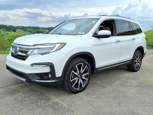 Used 2020 Honda Pilot Touring image 3