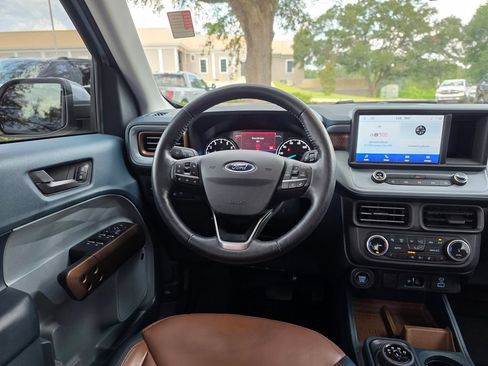 Used 2022 Ford Maverick Lariat w/ Lariat Luxury Package FWD image 10