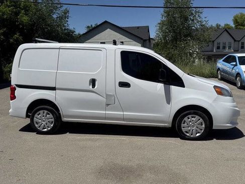 Used 2018 Nissan NV200 S FWD image 3