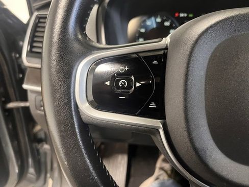 Used 2017 Volvo XC90 T6 Momentum w/ Vision Package image 25