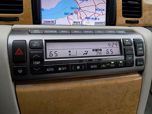 Used 2002 Lexus SC 430 Convertible image 21