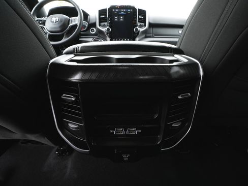 Used 2025 RAM 1500 Big Horn AWD/4WD image 36