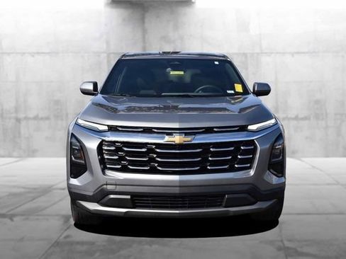 Used 2025 Chevrolet Equinox LT image 4