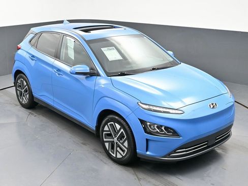 Used 2023 Hyundai Kona Limited image 40