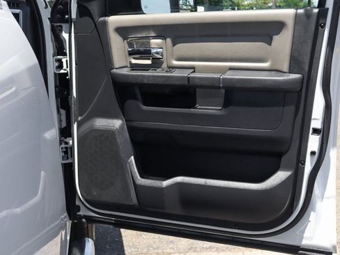 Used 2012 RAM 2500 Big Horn image 40