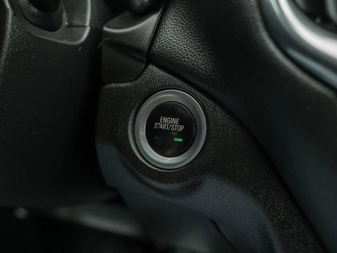 Used 2019 Chevrolet Equinox LT FWD image 25