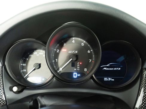 Used 2023 Porsche Macan GTS w/ GTS Sport Package image 43