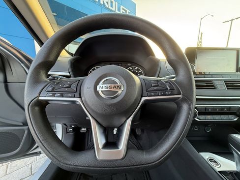 Used 2022 Nissan Altima 2.5 S image 14