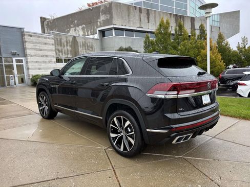 New 2026 Volkswagen Atlas Cross Sport SEL Premium R-Line AWD/4WD image 5
