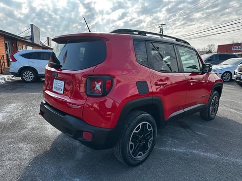 Used 2016 Jeep Renegade Trailhawk image 5