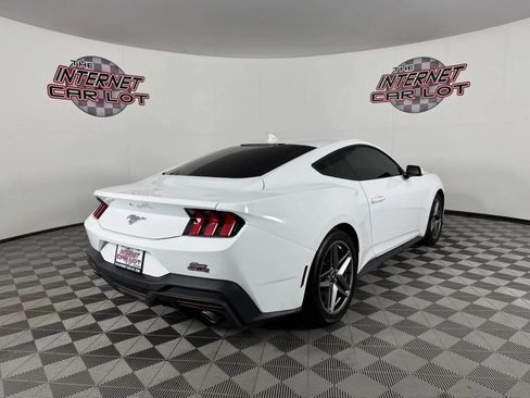 Used 2024 Ford Mustang Coupe RWD image 7