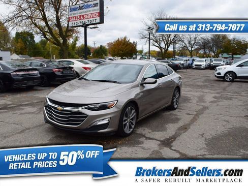 Used 2022 Chevrolet Malibu LT FWD image 1