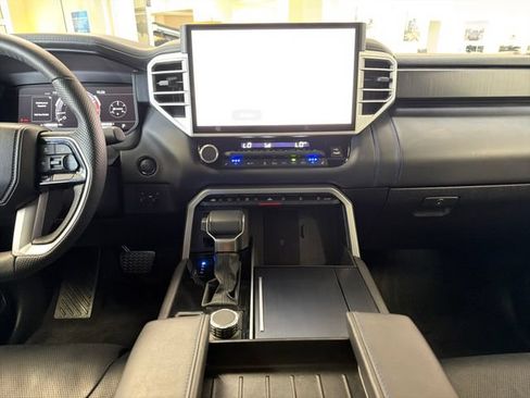 Used 2025 Toyota Tundra Platinum AWD/4WD image 19