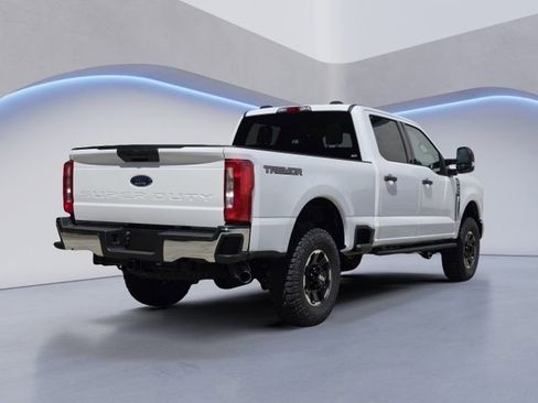 New 2026 Ford F350 4x4 Crew Cab Super Duty image 3