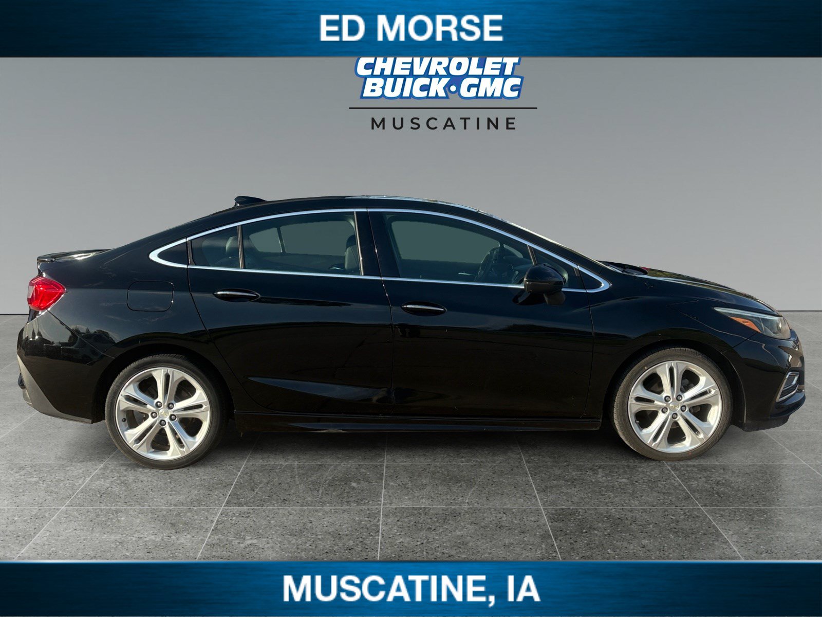 Used 2018 Chevrolet Cruze Premier FWD image 6
