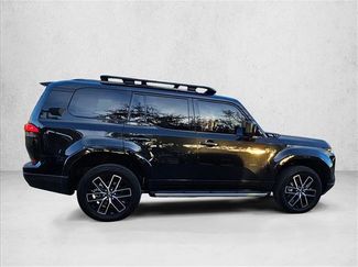 Used 2025 Lexus GX 550 w/ Accessory Package (2T) video 4