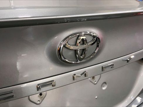 Used 2023 Toyota Camry SE image 31